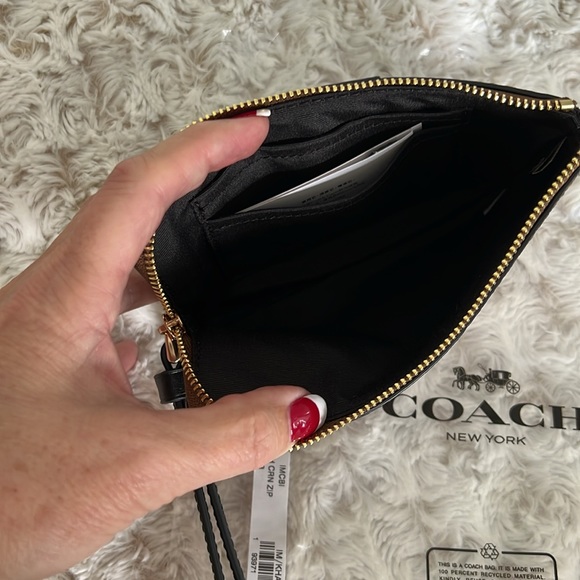 Coach Corner Wallet/Wristlet in Signature Canvas NWT - Picture 5 of 9